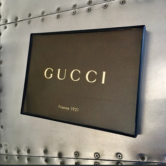 Gucci Other - Gucci logo bag powder room wall art 💁🏼‍♀️🛍🎨